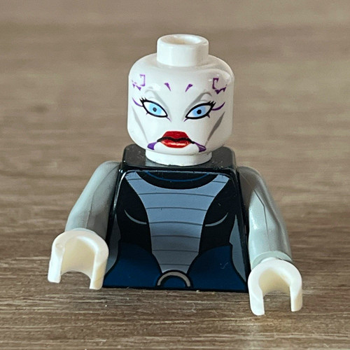Lego asajj ventress torso - ventress,